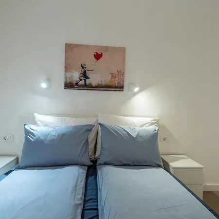 Foja House - * 希贝尼克