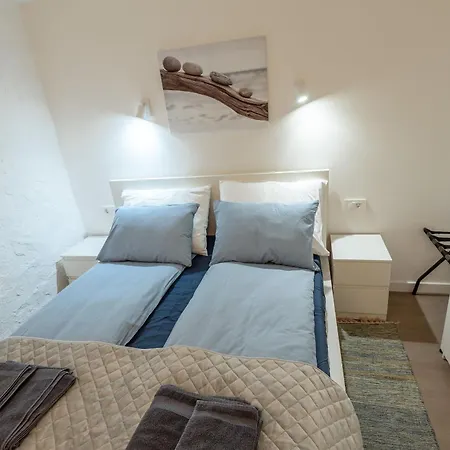 Foja House - Apartament Szybenik